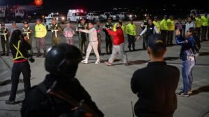 as-deportasi-imigran-ilegal-ke-venezuela_169